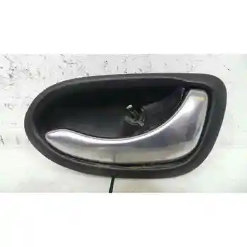 

82670AV600 HANDLE INNER REAR RIGHT Nissan FIRST SALOON CAR (P12)
