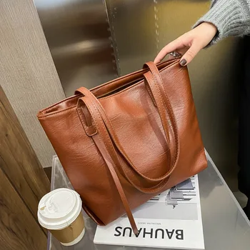 

Women's Large-capacity PU Pitot Retro Temperament Office Workers One Shoulder Bag Handbag.