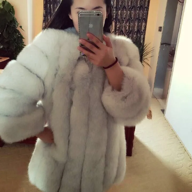 

A New Fashion and Comfortable Fashion for Long-style Lady's Fur-like Coat in Artificial Fur