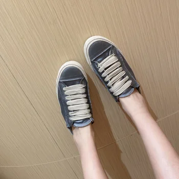 

Light Comfortable Lace Shoes Women Shoes High Quality Chanclas Mujer Sneakers Men Pure Color Minimalist Style Simple And Elegant