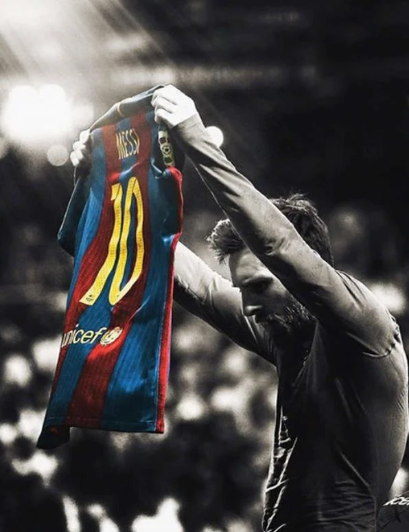 Bạn yêu thích Messi và muốn trang trí tường phòng của mình thành một góc nho nhỏ tri ân người hùng của môn thể thao vua? HÃY mua ngay bức tranh Messi Retro để cảm nhận lại những kỉ niệm đáng nhớ từ thời kỳ đỉnh cao của anh chàng!