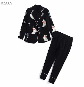 

European and American women's clothing 2019 winter new style Embroidered long-sleeved coat 7 minutes of pants Fashion suits