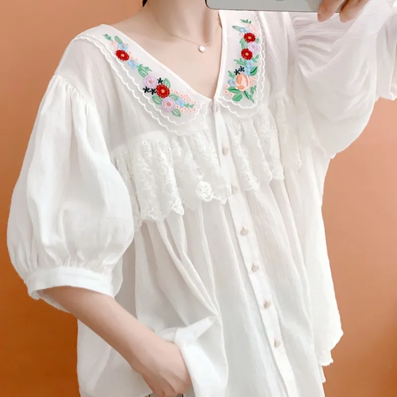 2020 Floral Grass Embroidery White Blouse Peter Pan Collar Short sleeve Button Up Shirt School Girls Sweet Plus Size Top | Женская