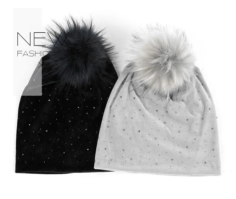 Geebro, Женские Мешковатые бархатные шапки, стразы, вязаные шапочки с «алмазным» узором, с искусственным мехом, с помпоном, зимняя теплая шапка для женщин, DK947