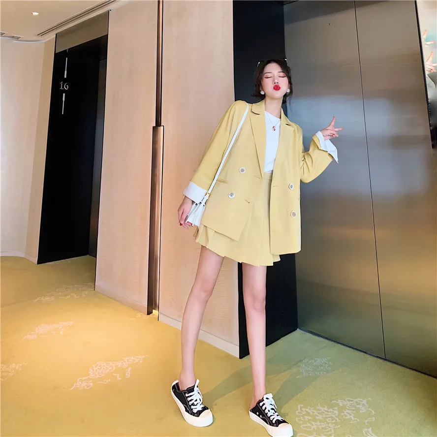 Photo Shoot Natural And Unrestrained Elder Brother Profile West Casual Retro Slimming Coat Korean-style Thin Small Suit Wom