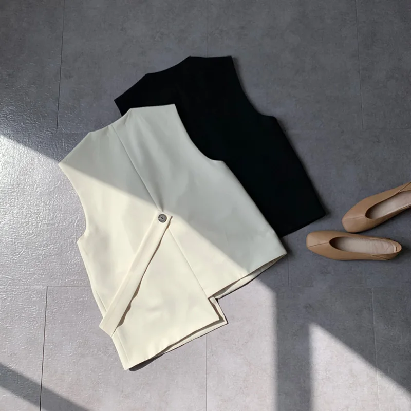 Autumn Women Vest Short Sleeve V Neck Single-breasted winter vest Solid Korea Style Women Coat sleeveless blazer gilet femme