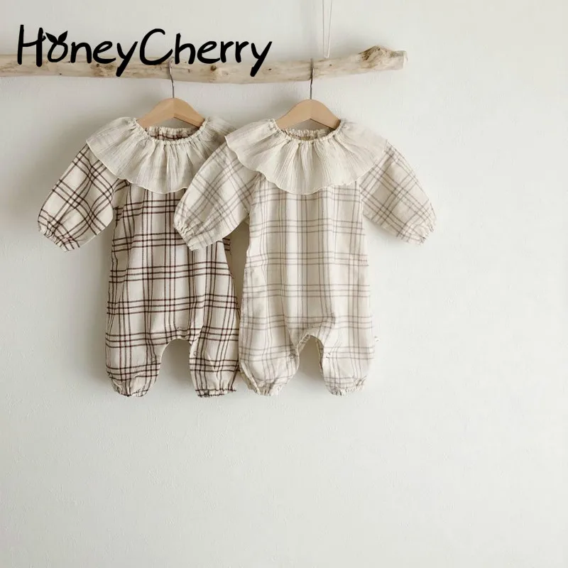 

Spring Baby Girl Romper 2020 new cotton plaid lotus leaf collar baby leotard New Born Baby Clothes Baby Boy Clothes