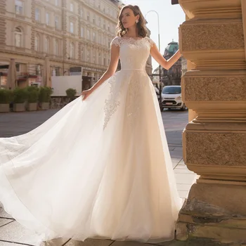 

Elegant Tulle Wedding Dresses Bridal Gown O Neck Cap Sleeve Applique Sweep Train A Line Robe De Mariage Wedding Dress