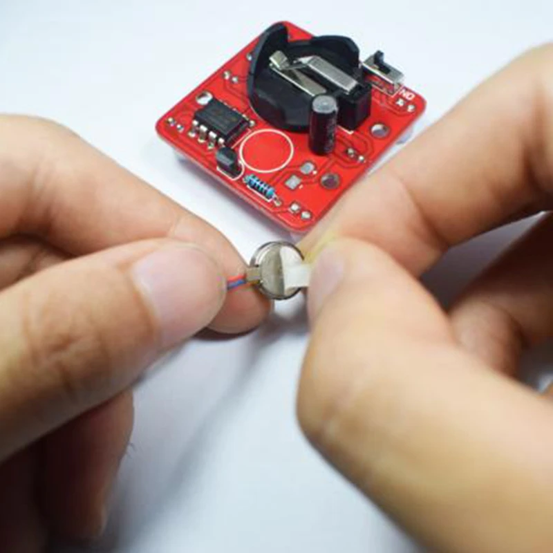 2 шт DIY Свинг встряхивания светодиодный набор игральных костей с маленьким вибрационным мотором Diy электронные наборы, синий и красный