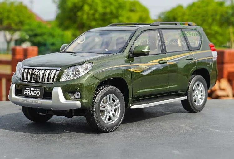1:18 Toyota Land Cruiser Prado Diecast Suv Car Model Toys For Boy Gifts Collection Hobby White Green With New Original Box