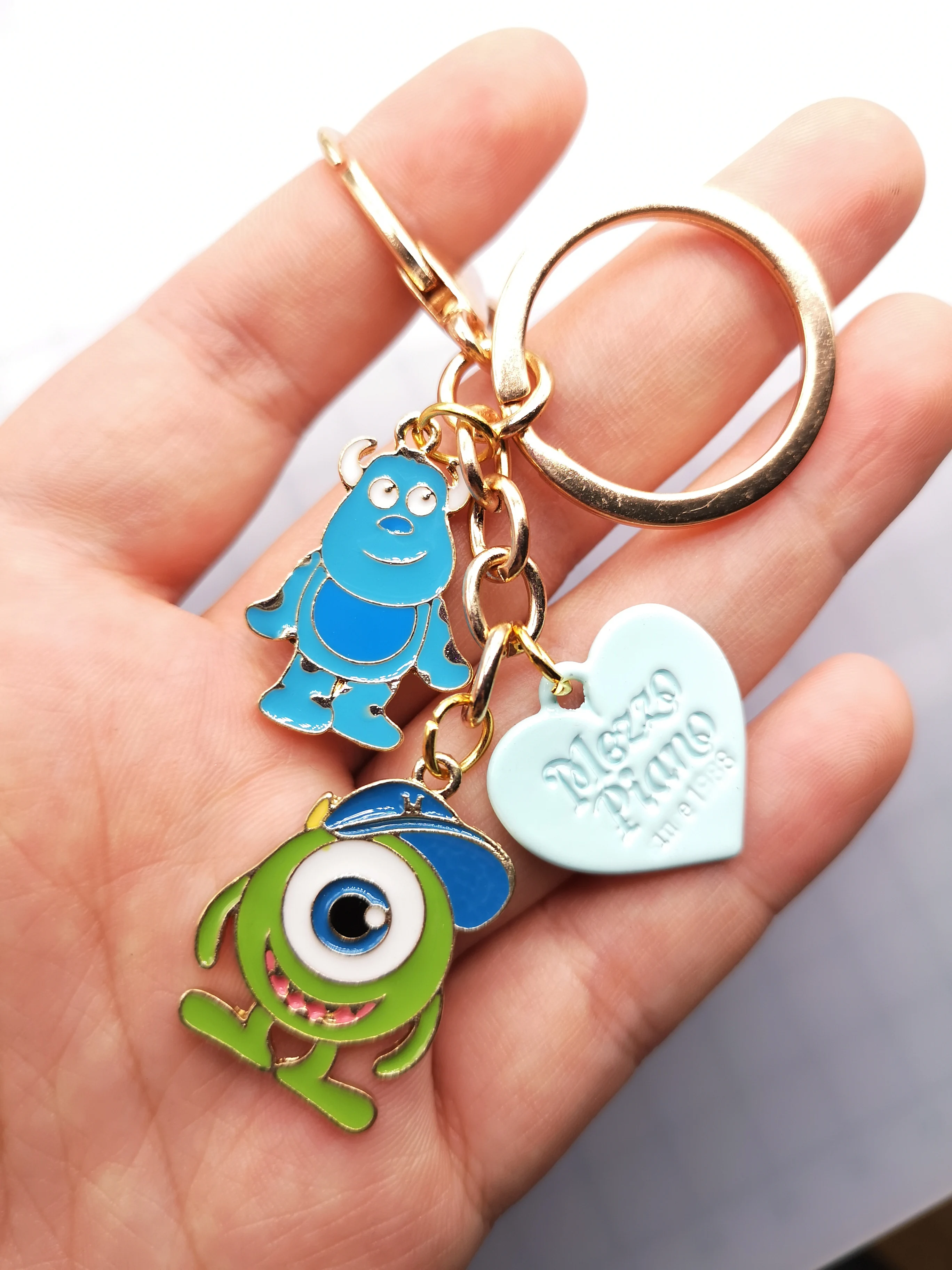 

New 1 set Cartoon blue green big eyes Keychain Jewelry Accessories Key Chains Pendant Gifts Favors