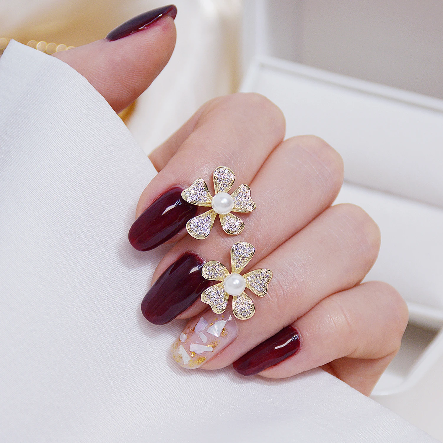 Luxury 14K Real Gold Plated Five zircon leaves Earring Delicate Micro Inlaid Cubic New CZ Stud Earrings Wedding Jewelry Pendant