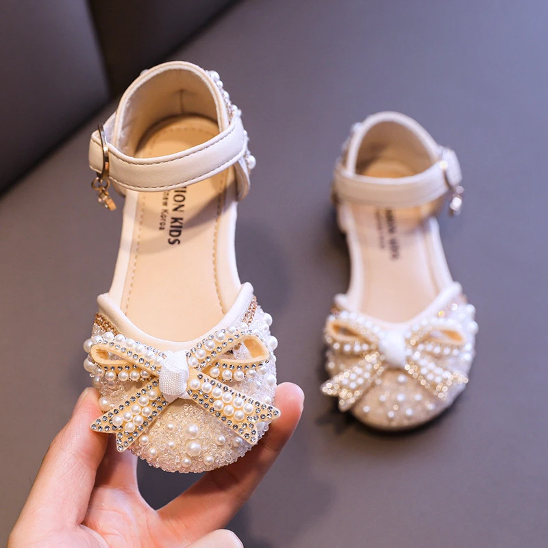 Sandal for girl Sweet Girl Princess Shoes Fashion Rhinestone Pearl Bow Baby Shoes Kids Party Children's Dance Little Girls Leather Shoes New G83 girl princess shoes