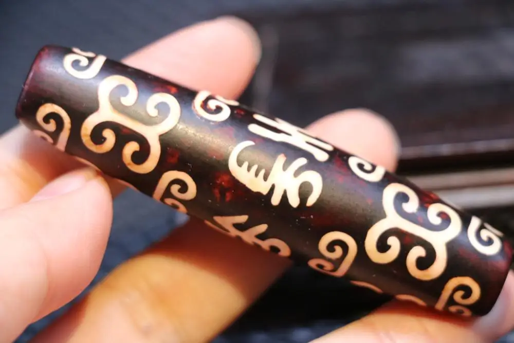 Unique Style Magic Power Tibetan Old Agate Lucky Cloud 6 OM Words Long dZi Bead Totem Amulet LKbrother Talisman UPS1216AQrs