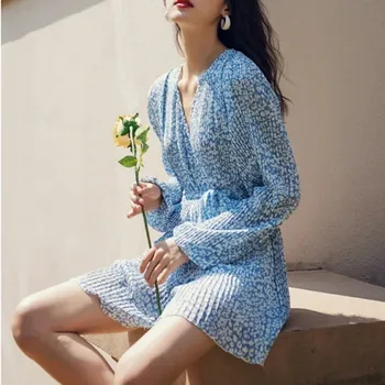 

2020 New Womens Pleated Playsuit Fashion Sweet Print Lady Lantern Sleeve Rompers Female Short jumpsuit With Sashes