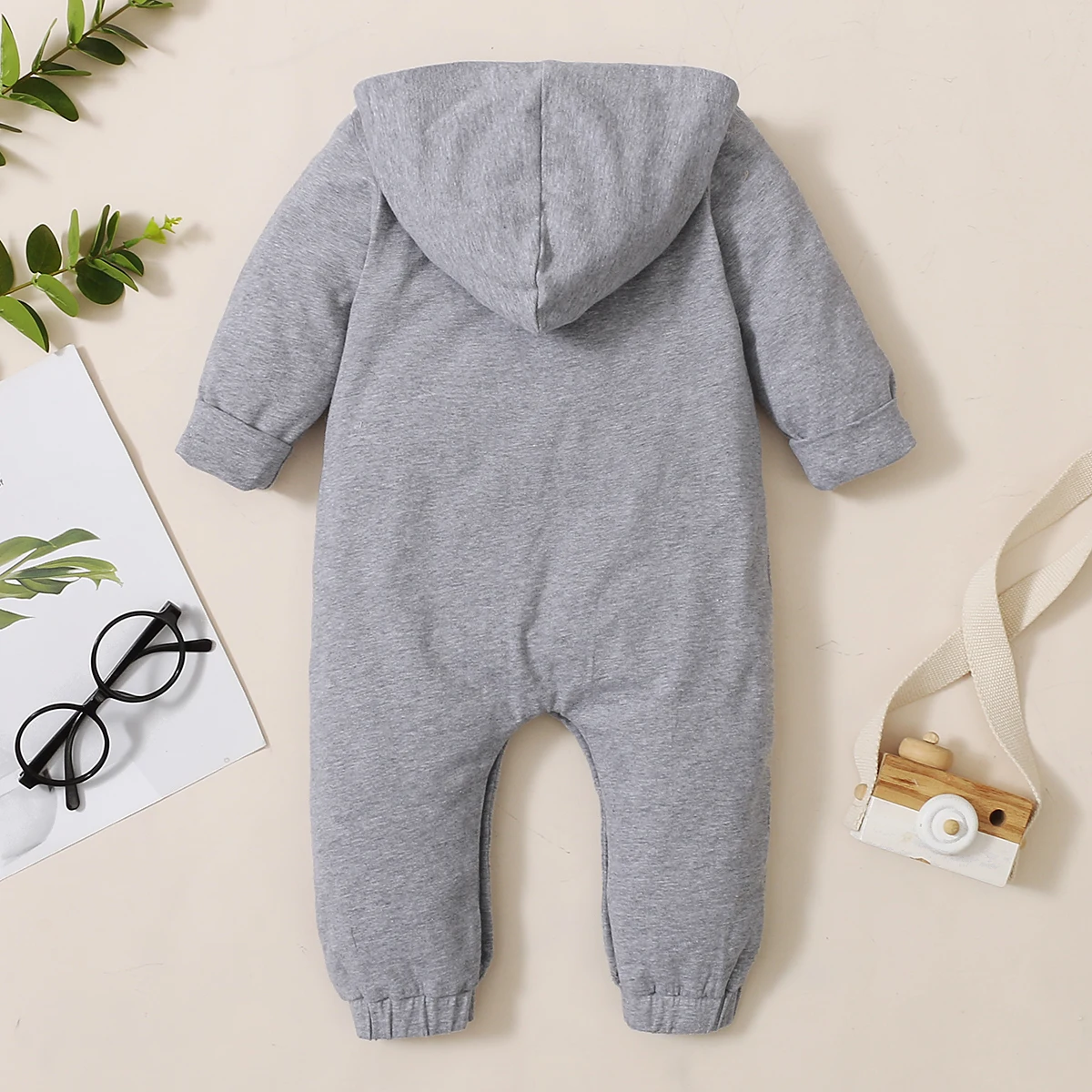 PatPat 2021 New Arrival Spring Baby Boy MINI BOSS Baby Rompers with Hat Baby Girl Boy One Pieces Jumpsuits Baby Clothing