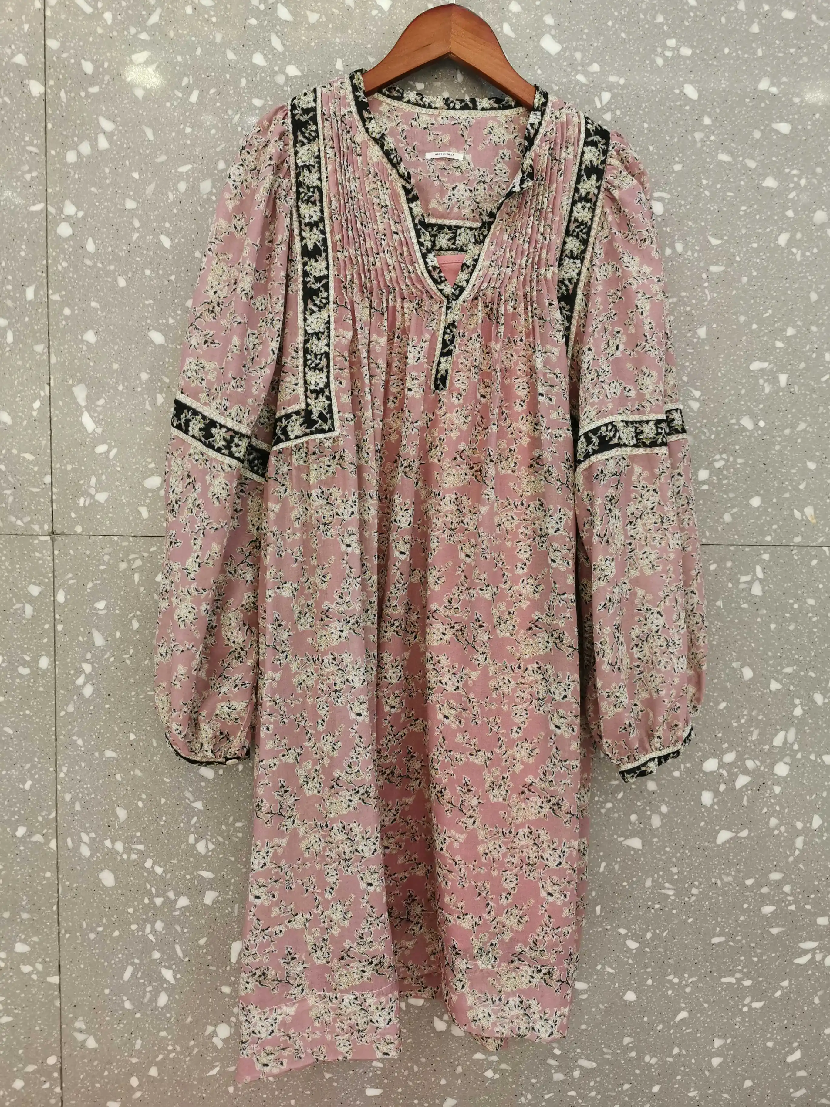 Vrouwen Jurk Bloemen Vintage V-hals Lantaarn Mouw Vakantie Jurk Vrouwen Jurk Bloemen Vintage V-hals Lantaarn Mouw Vakantie Jurk