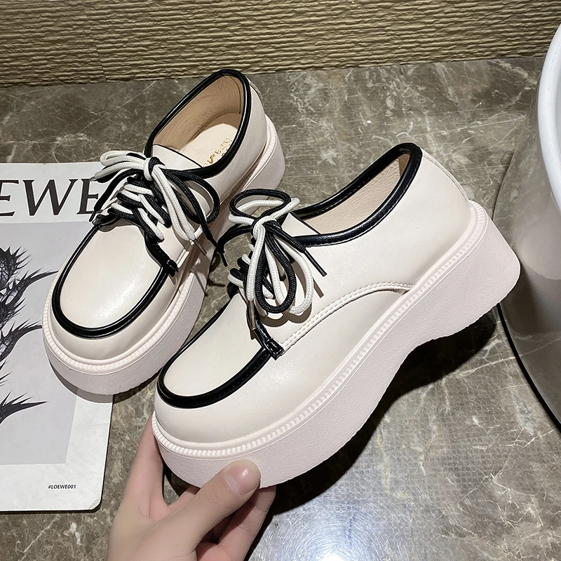 

Women Flats Platform Chain Designer Sneakers Sports Shoes 2022 Autumn Winter Fashion Mesh Walking Breathable Running Zapatos