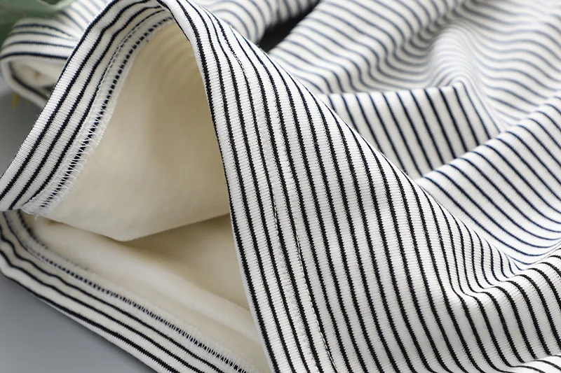 Children's clothes in winter lap high collar stripe Top with long sleeves Warm fleece long-sleeved T-shirt black white