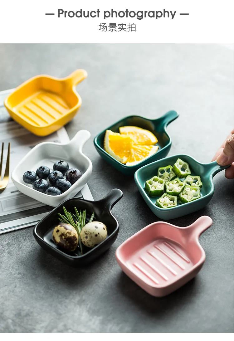 Ceramic Small Sauce Boat Dishes Japanese Sushi Wasabi Soy Sauce Snack Dish With Handle Mini Plate Porcelain Kitchen Tableware Ceramic Small Sauce Boat Dishes Japanese Sushi Wasabi Soy Sauce Snack Dish With Handle Mini Plate Porcelain Kitchen Tableware