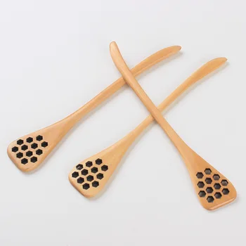 

Cute Wooden Creative Carving Honey Stirring Spoons Honeycomb Carved Honey Dipper Kitchen Tool Flatware Accessory WB1039