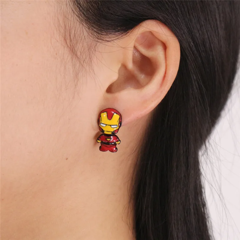 

Marvel Avengers 4 Cartoon Stud Earrings Enamel Creative Two Half Spiderman Batman Iron Man Enamel Stud Earrings Jewelry Gifts