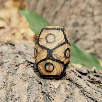 

Tibet Ji Tortoiseshell 9 eyes pattern DZI Beads 28.5*20mm Old Dragon Agate Beads For Men&Women Necklace Pendant Free Shipping