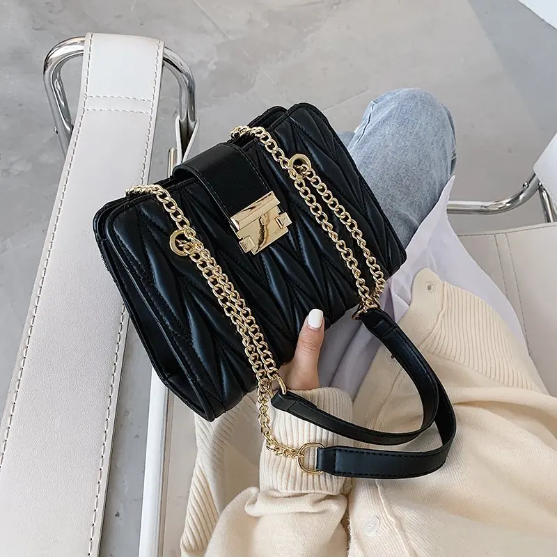 

Luxury Handbags Women Bags Designer Small Folds Shoulder Bag Ladies Black White Chains Evening Day Clutch Fashion Messenger Bags