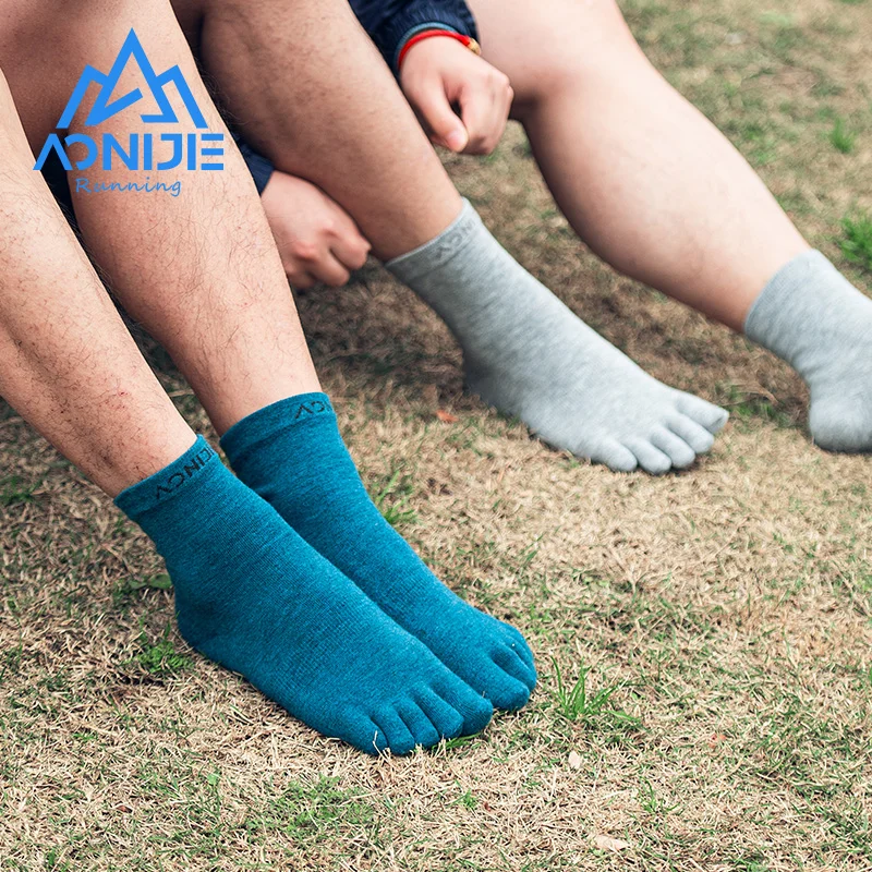AONIJIE 1 Pair Outdoor Five Toe Socks Quick Drying Long Tube Socks Breathable For Camping Hiking Running Marathon Jogging E4813