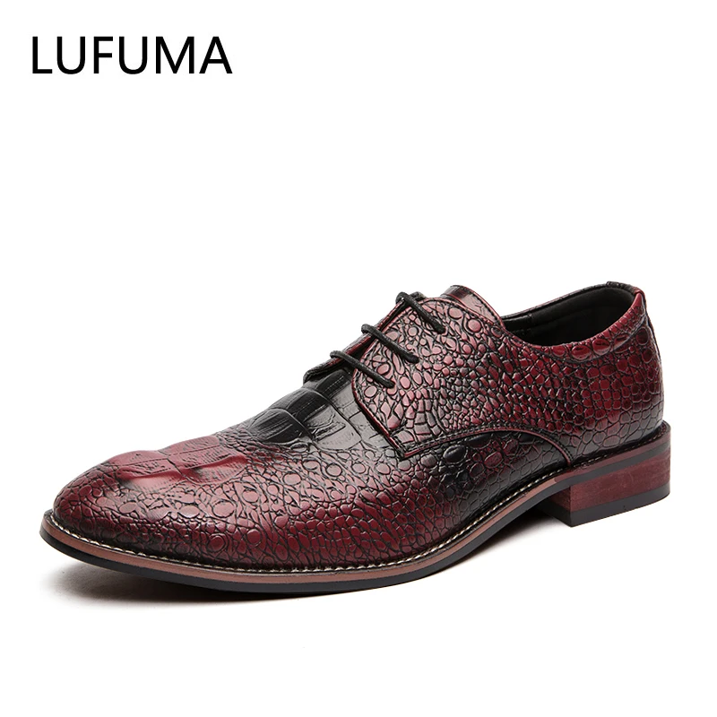 

Italian Stylist Leather Shoes Men Dress Shoes Crocodile Pattern Oxfords Wedding Shoe Gentleman Derby Loafers Big Size 48 zapatos