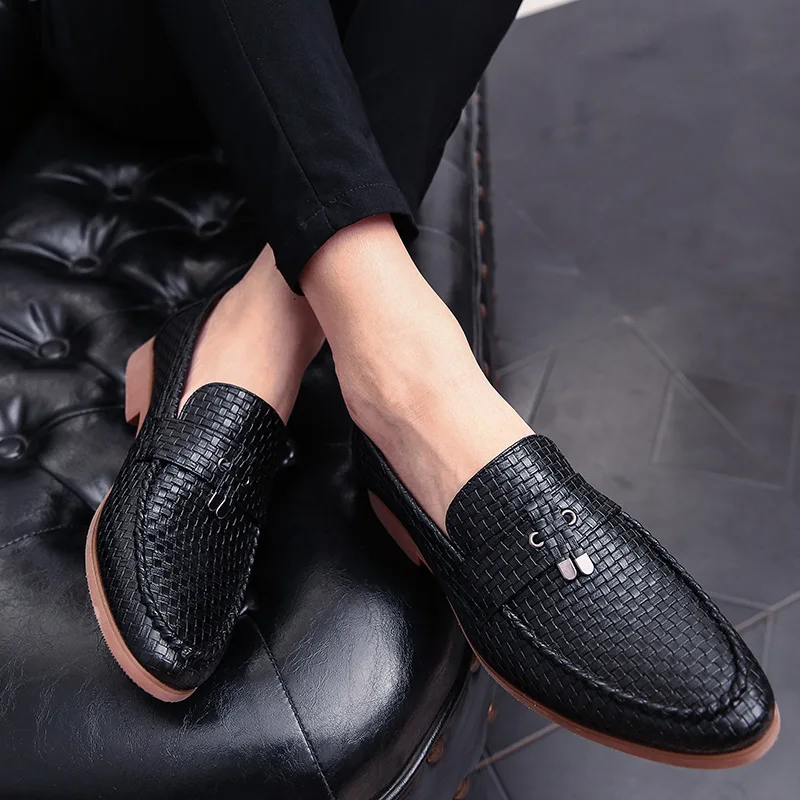 

2019 Brogue Shoes Men Genuine Leather Loafers Cow Leather Men Casual Shoes Luxury Brand Male Footwear High Quality British A1332