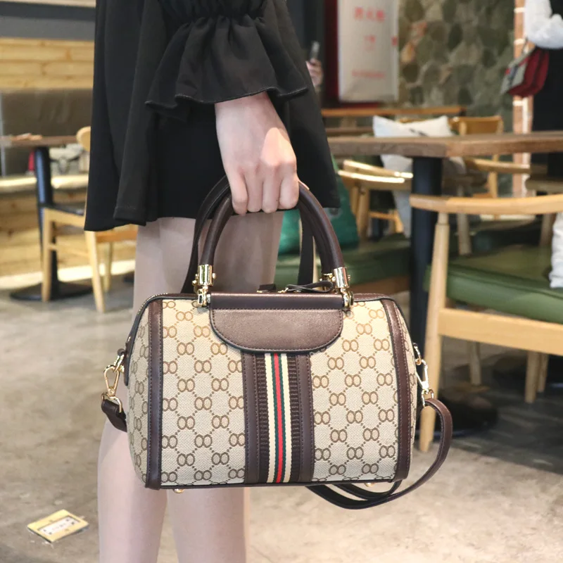 

2019 spring and summer printing letter Boston bag women's handbag simple pillow bag single shoulder slant