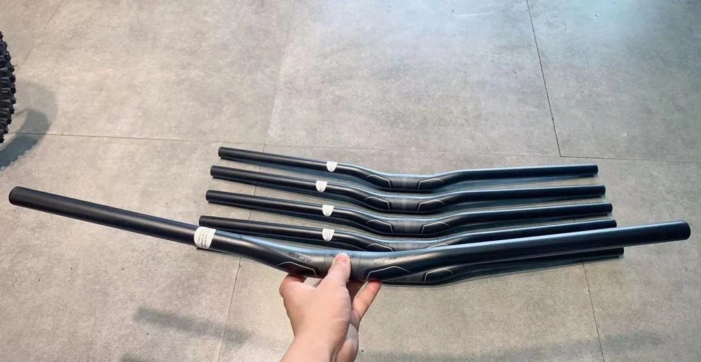 GIANT CONTACT SLR Trail Riser Handlebar Flat Full Carbon Fibre MTB