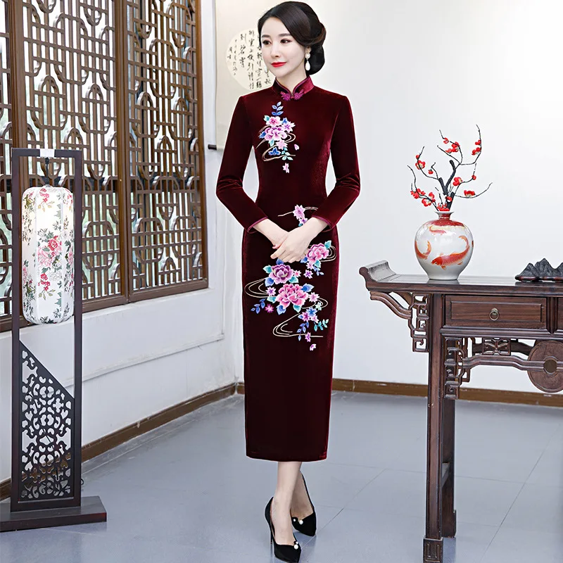 Сексуальная леди вышивка Qipao элегантный бархат китайский стиль Тонкий Формальное вечернее платье Бургундия зима теплый велюр Cheongsam Vestidos
