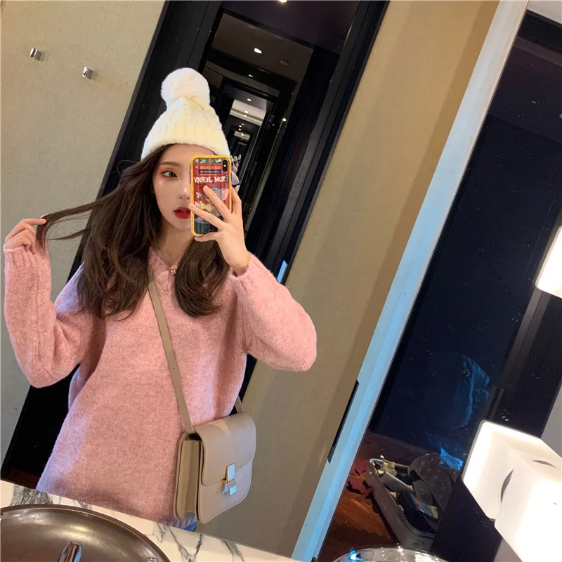

Photo Shoot 2-Color Ultra-Soft V-neck Pullover Sweater Peach Pink/Dark Gray