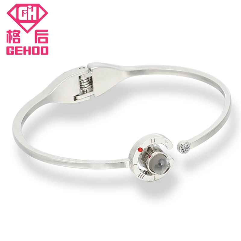 

GEHOO I LOVE YOU 100 Languages Projection Bracelet Romantic Fashion Jewelry Women Valentine's Day Gift