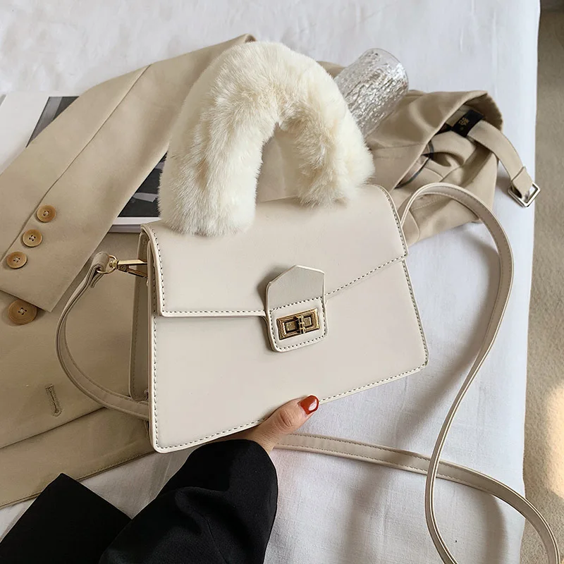 

High-quality ladies retro plush handbag 2020 new fashion Joker Messenger bag Korean brand designer portable small square bag
