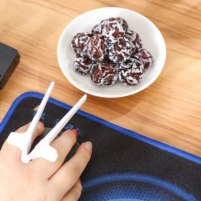Gaming Finger Snack Clips - Easy Grip Snack Tool