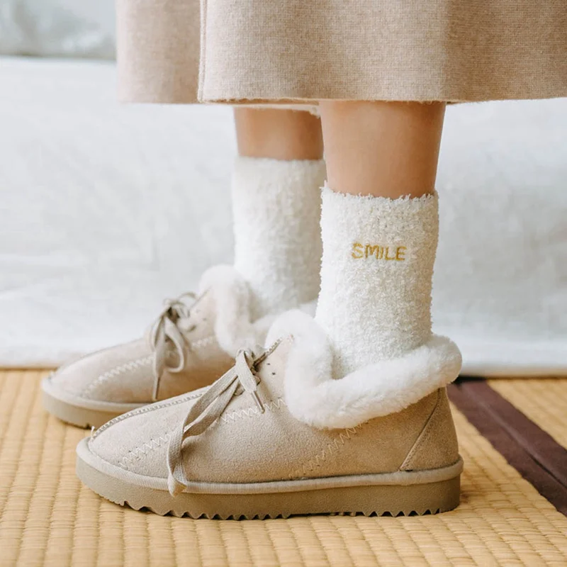 1 пара, зимние женские теплые мягкие носки с надписью и смайликами коралловые бархатные носки для девочек повседневные пушистые домашние носки-Тапочки
