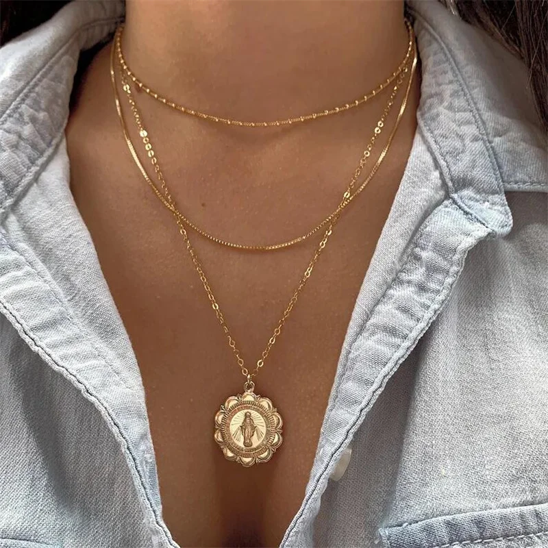 Vintage Multi-layer Simple Necklace Round Pendant Coin Fashion Portrait Chunky Chain Choker Necklaces Jewelry for Women