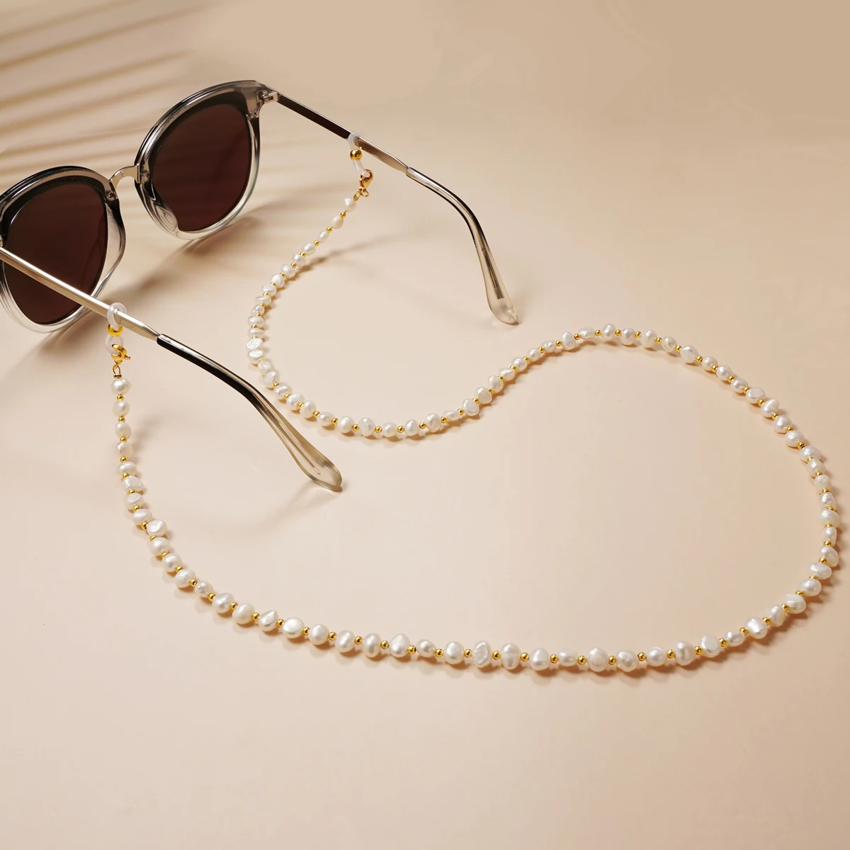 Ladies Pearl Anti-dropping Glasses Chain Necklace Pendant