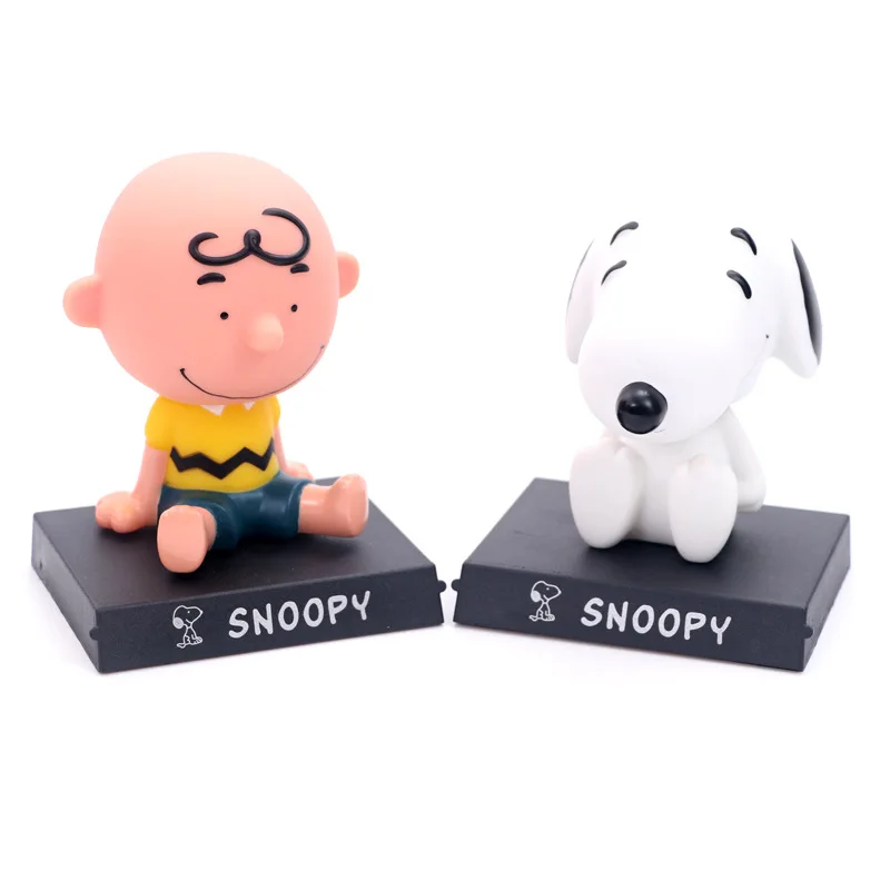 

Wansheng Anime Cartoon Toys Rotating Vinyl Snoopy Cake Accessories Car Micro Decoration Doll