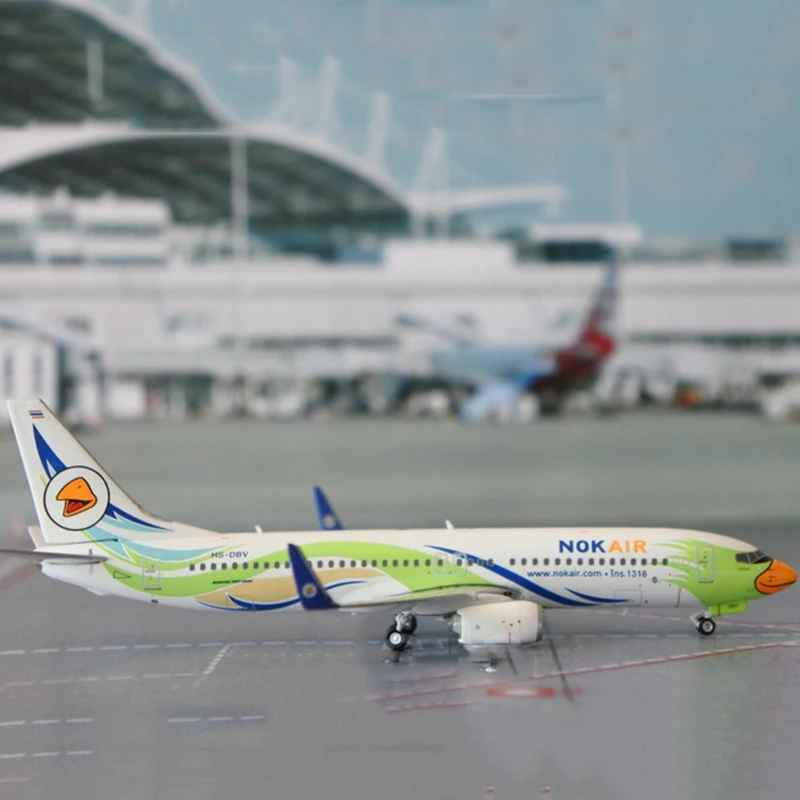 

1:400 Scale Flying Bird Aircraft B737-800 Alloy Diecast Aircraft Model Plane Toy Airplane Artwork Collection for Fans Collection