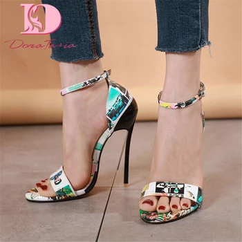

Dora Tasia 2020 Hot Sale Women Sandals Thin Heels Peep Toe Floral Pumps Summer Sexy Party Women Shoes