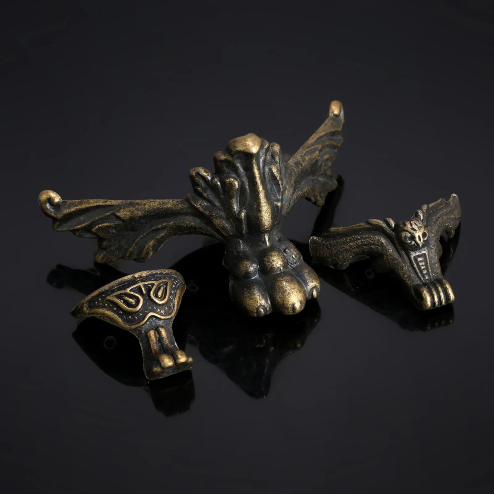 4Pcs-Antique-Bronze-Corners-Owl-Bat-shape-Brackets-Wood-Box-Feet-Brass-protector-Jewelry-Gift-Box.jpg