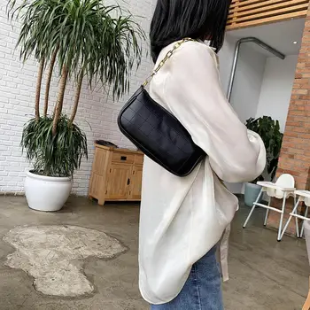 

Underarm Simple PU Leather Chain Shoulder Messenger Shoulder Clutch PU Leather Female Shoulder Crossbody Bags Solid Color