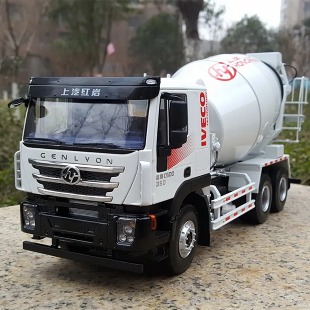 Подлинный 1/24 SAIC Hongyan Iveco Genlvon бетономешалка грузовик игрушка модель на Рождество, подарок на день рождения