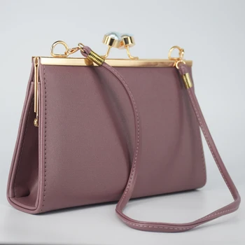 

Messenger bag female wild ins simple retro leather small square bag pearl clip one shoulder chain bag 2020 trendy
