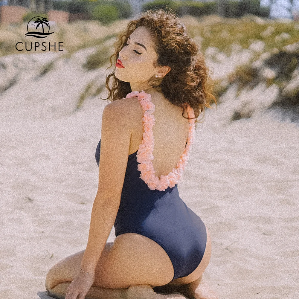 CUPSHE Цельный купальник с цветочной аппликацией, сексуальный купальник с открытой спиной и мягкими чашечками, Женский Монокини, пляжные купальники для девочек