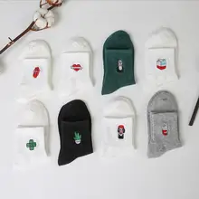 Корейские забавные носки Для женщин Клевер молочный ящик борода; футболка с розовым сердечком на язык хлопковые носки с вышивкой